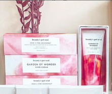 Load image into Gallery viewer, Deluxe Seagrass Planter Gift Hamper